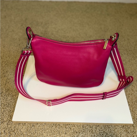Kate Spade Rosie Crossbody EUC Pebbled Leather Dark Raspberry - Picture 2 of 10